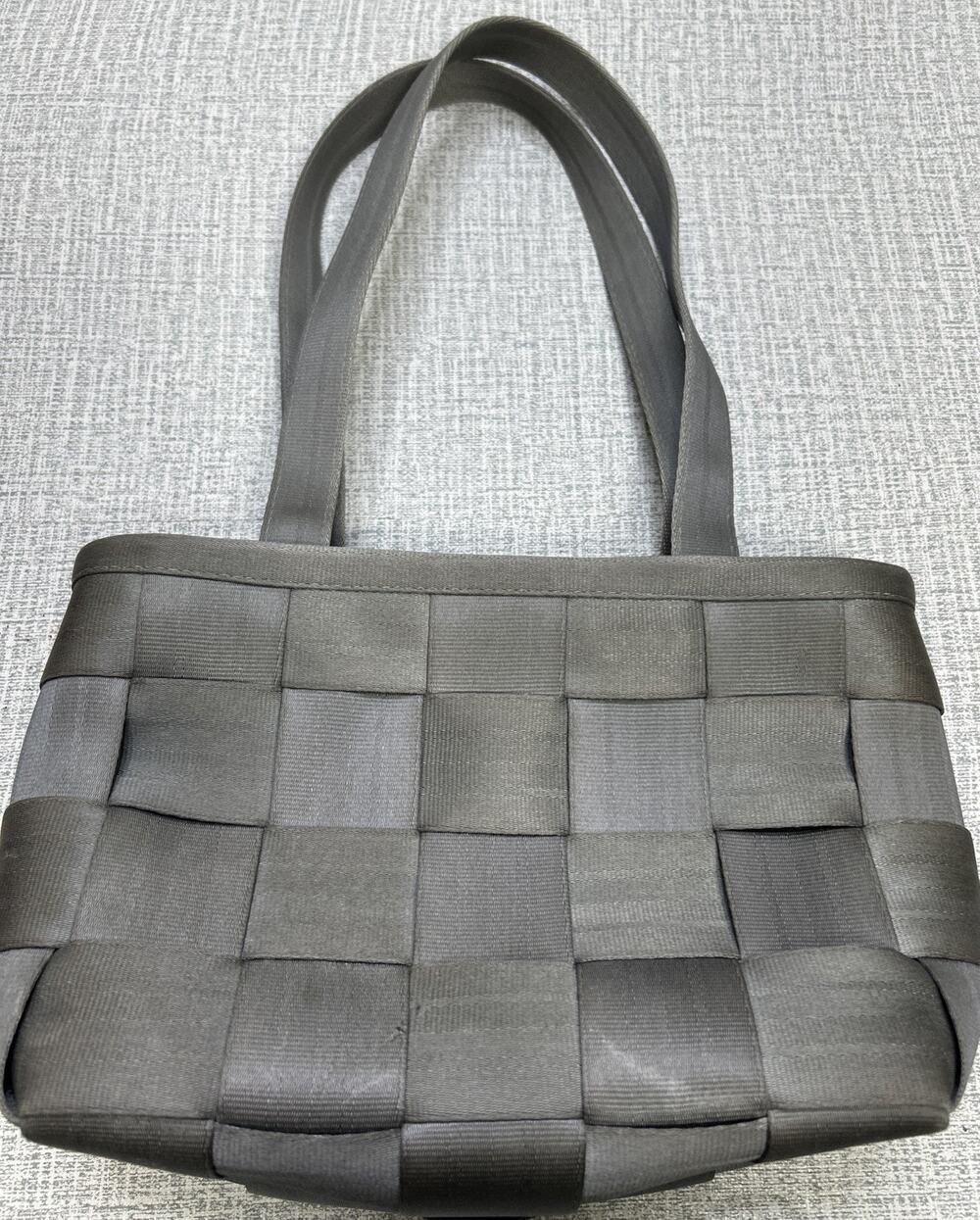 HARVEYS Original Seatbelt Tote Shoulder Bag Purse Silver Gray